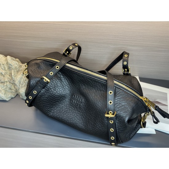 390 Actual Miu 25ss show biker bag size 361521