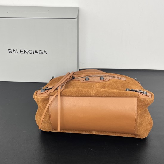 360 Balengiag le city moto small biker bag is back in full force If you like the studded functionality of the biker bag but want it to be a little more minimalist, we highly recommend you to choose the moto, which is lightweight and has a large capacity, 