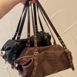New pre-sale Miu 25ss show models biker bag