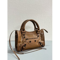 360 Upgraded Small Brown New Le City Biker Bag A classic reinterpreted The return of the iconic BALENCIAGA Le City, first introduced in 2000 The reintroduced Le City is crafted in luxurious Arena leather emphasizing vintage details including the original 