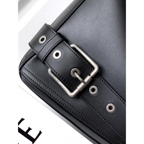 1180 Original Large Glossy Cowhide Puzzle Biker HandbagPuzzle with distinctive geometric lines outlining the rectangular shapeThis large version is made of glossy cowhide leather with biker detailsShoulder or hand carryCrossbody or hand carryRemovable and