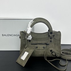 Small Frosted green New Le City biker bag A classic reinterpreted A return to the iconic bag first introduced in 2000 BALENCIAGA Le City is reintroduced in luxurious Arena leather The reintroduction of the Le City emphasizes vintage detailing, including t