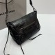 Oil wax black large Balenciag new horizontal handheld camera biker bag more and more hot Parisian biker bag finally on the new models in the traditional biker bag to improve the classic biker elements full of rock and roll atmosphere of bold and avant-gar