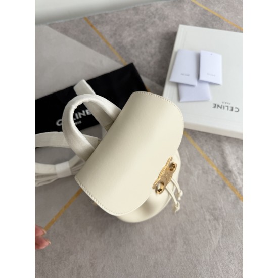 420 Arc de Triomphe backpack milkshake white stars interpretation of the new BONNIE small shoulders backpack charm super small and cute body exquisite and practical iconic for the Arc de Triomphe logo Add a sense of high class bag with a full set of packa