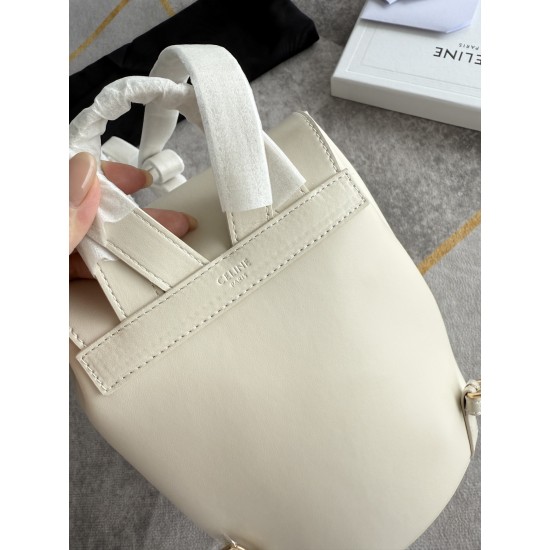 420 Arc de Triomphe backpack milkshake white stars interpretation of the new BONNIE small shoulders backpack charm super small and cute body exquisite and practical iconic for the Arc de Triomphe logo Add a sense of high class bag with a full set of packa