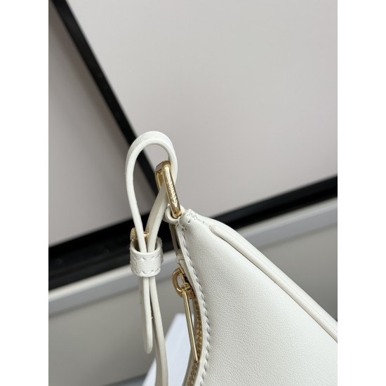 360 AVA moon bag white calf leather lining anti-brushed cowhide hardware using the pair of zp real thick gold plating technology crescent moon bag type with triumphal arch large gold buckle embellishment simple hundred with a sense of high class pull full