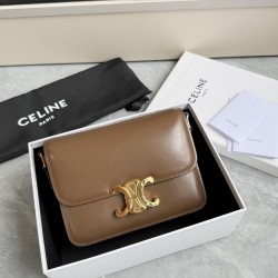 Real gold Triumph small caramel popping models to attack hardware using on zp real thick gold plating technology custom calfskin material texture full of points low-key luxury retro style closed eyes into how can not be wrong choice with the picture packa