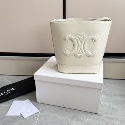 360 cuir bucket bag white Arc de Triomphe embossed full leather crossbody bucket understated simplicity casual small style belongs to the more you look the more you like the model of the classic cowhide leather texture superb with the picture package size