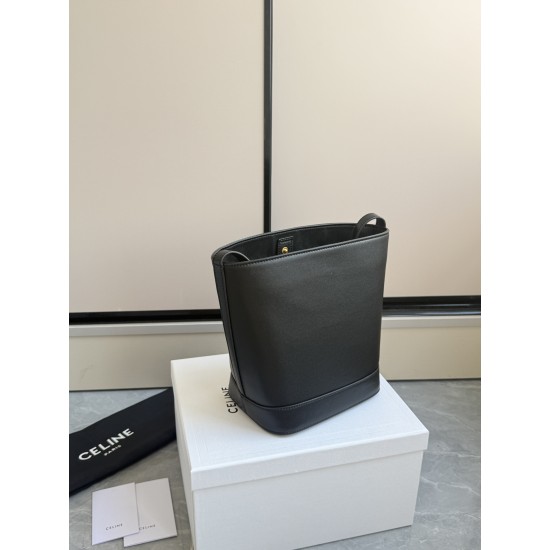 360 cuir bucket bag black Arc de Triomphe embossed full leather crossbody bucket understated simplicity casual small style belongs to the more you look the more you like the model of the classic cowhide leather texture superb with the picture package size