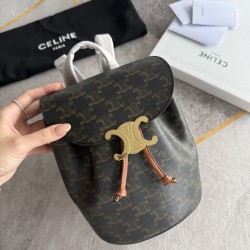 420 Arc de Triomphe backpack old flower pvc with head layer cowhide texture superb stars interpretation of the new BONNIE small shoulder backpack charm super small and lovely body exquisite and practical logo for the Arc de Triomphe logo to add a sense of