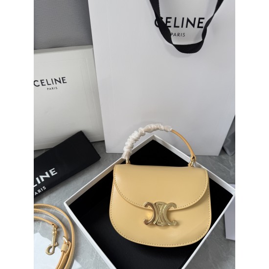 380 Arc de Triomphe handbag saddle bag yellow mini handbag hardware using pairs of zp real thick gold plating technology customized pairs of version cowhide leather playful and cute mini small bag with box packaging size 1551155cm