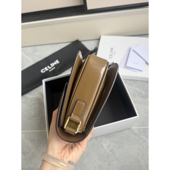 Genuine gold triumphal arch large caramel retro classic models hardware using the pair of zp real thick gold plating technology customized calfskin material texture full of points low-key luxury retro style closed eyes into how can not be wrong choice of 