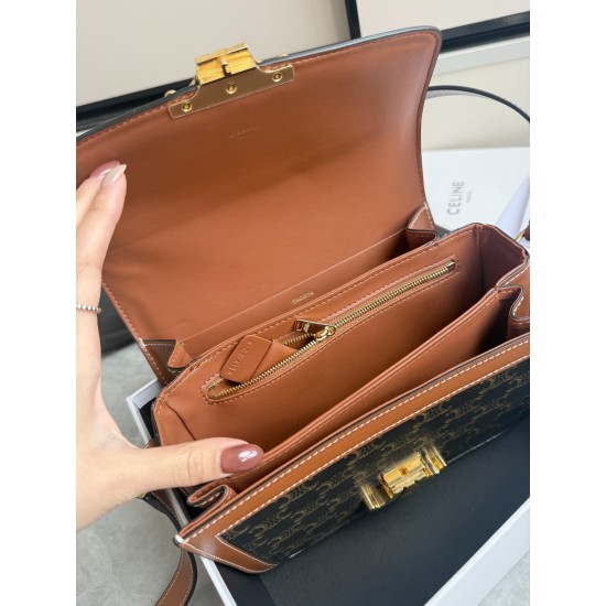 Genuine gold triumphal arch large old flowers retro classic models hardware using on zp real thick gold plating technology customized calfskin material texture full of low-key luxury retro style closed eyes into how can not be wrong choice of the whole ba