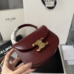 380 Arc de Triomphe Tote Saddle Bag Burgundy Mini Tote Hardware using pairs of zp real thick gold plating technology customized pairs of version of cowhide leather playful and cute mini small bag with box packaging size 1551155cm