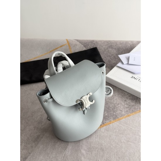 420 Arc de Triomphe backpack ice blue stars interpreted the new BONNIE small shoulders backpack charm super small and lovely body exquisite and practical iconic for the Arc de Triomphe logo add a sense of high class bag with a full set of packaging size 2