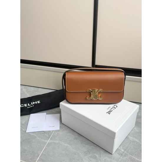 360 Triumph armpit bag plain brown classic style versatile king hardware using the pair of zp real thick gold plating technology head layer calf leather shaping while maintaining the feel with the picture package size 2051154cm