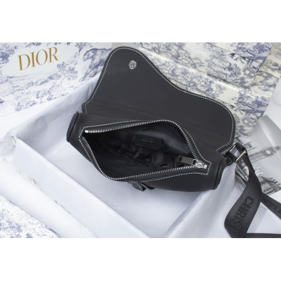 The first layer of lychee grain 250 high-quality white buckle white line with the original box Dior homme 2020 PreFall early spring series saddle saddle bag strong launch Dior's new designer Kim Jones for the first time to handle the design of the first q