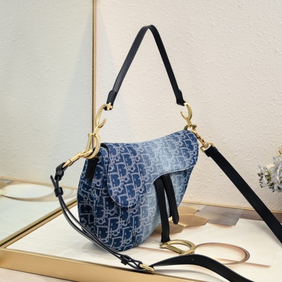 250 newest denim shipping large Dior saddle old flower thin shoulder strap palm print series with counter box large size 255 x 20 x 65 cm Be a classic with classics fashion is easy to pass classic always exist fashion is a cycle model 6677 saddle bag from