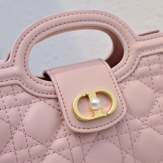 210 The Dior Jolie Top Handle Mini Chain Bag, new to the Early Spring 2016 Ready-to-Wear collection, is an elegant and sophisticated design crafted in creamy white sheepskin leather with rattan lattice flap embellished with a gold-tone metal CD logo and w