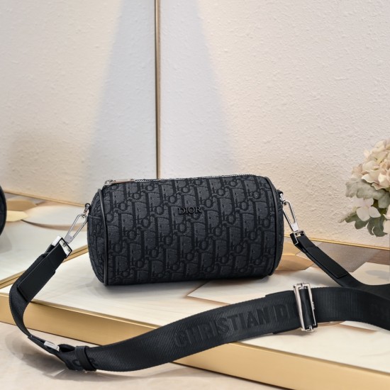 190 Original with tiger box Dior 2024 Early Spring New Inside with Inside Size OBLIQUE Printed Canvas Cylinder Bag Black Cloth and Black Calfskin Adjustable Removable Shoulder Strap Full Logo Logo Details Unisex Model CD1087 Size 211313cm