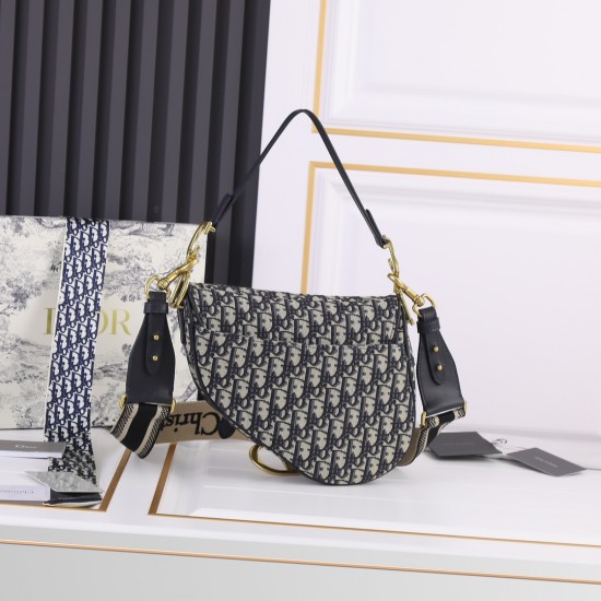 240 original single fabric large version of the hardware with box Dior saddle old flowers series of the highest version of the whole network with the counter original shoulder strap large size 255 x 20 x 65 cmBe a classic with classics fashion is easy to 