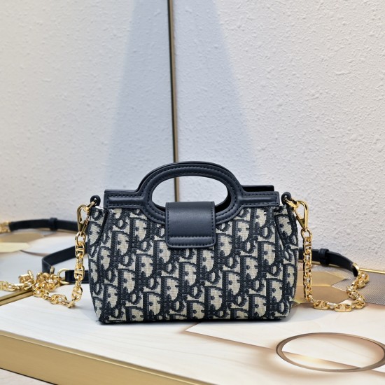 210 This Dior Jolie Top Handle Mini Chain Bag from the Early Spring 2016 Ready-to-Wear collection is an elegant and sophisticated design crafted in creamy white sheepskin leather with a rattan check flap embellished with a gold-tone metal CD logo and whit