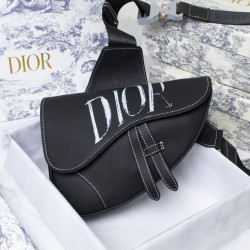 The first layer of lychee grain 260 high-quality white buckle silk screen with the original box Dior homme 2020 PreFall early spring series saddle saddle bag strong launch Dior's new designer Kim Jones for the first time to handle the design of the first 