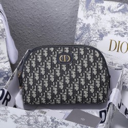 Alphabet models 180 Dior oblique old flower makeup bag clutch bag capacity need not be said la girls out of the travel have to have such a storage wow 23x17x9cm Model CD8787