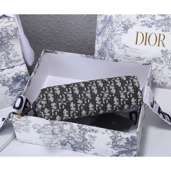 Alphabet models 180 Dior oblique old flower makeup bag clutch bag capacity need not be said la girls out of the travel have to have such a storage wow 23x17x9cm Model CD8787