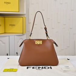 270 model 8803 plus chain plus 30 small small handbag latest organ pleat shape full leather feel delicate hard details exquisite in place both side compartments can be opened full capacity is also very stylish high value and practicality is completely bal