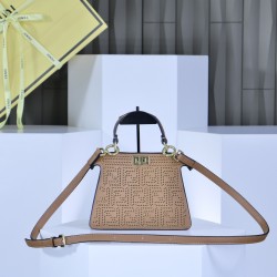 350 model 33208 the iconic peekaboo iseeu ideal compact handbag is hand stitched with 306 stitches in the same color with large bright threads representing traditional selleria craftsmanship in a selection of dove grey cuoio romano leather with signature 