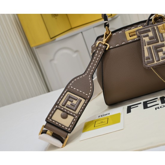 Model 3309320NEWFendi's iconic Peekaboo ISeeU medium handbag in full-grain leatherLarge, hand-stitched sides with classic twist locksFrom the outside, you can see the full-grain leather lining in the same colorTwo compartments separated by a rigid divider