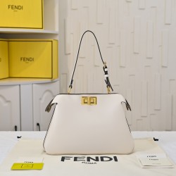 270 model 8803 plus chain plus 30 small small handbag latest organ pleat shape full leather feel delicate hard details exquisite in place both side compartments can be opened full capacity is also very stylish high value and practicality is completely bal