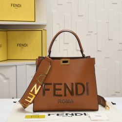 280 back in stock FENDI xlitePeekaboo series of handbags 10 years anniversary of the birth of the new Peekaboo XLite series of handbags to abandon the classic horizontal bar design and the central compartment Peekaboo XLite in a stunning irregular shape t