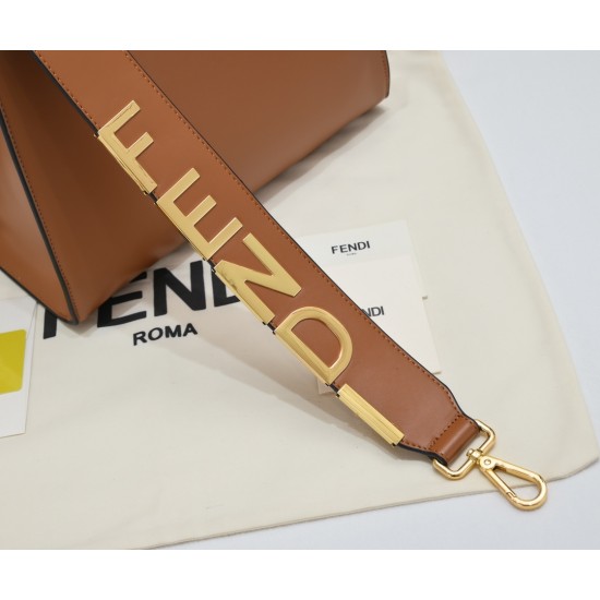 280 back in stock FENDI xlitePeekaboo series of handbags 10 years anniversary of the birth of the new Peekaboo XLite series of handbags to abandon the classic horizontal bar design and the central compartment Peekaboo XLite in a stunning irregular shape t