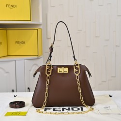 270 model 8803 plus chain plus 30 small small handbag latest organ pleat shape full leather feel delicate hard details exquisite in place both side compartments can be opened full capacity is also very stylish high value and practicality is completely bal