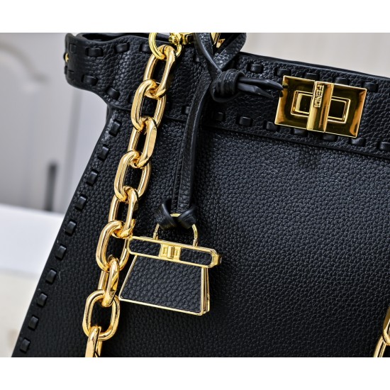 350 Model 7705 Iconic peekaboo iseeu Ideal compact handbag hand-stitched with 306 stitches in the same color and large bright thread representing traditional selleria craftsmanship in a selection of dove grey cuoio romano leather with iconic natural grain