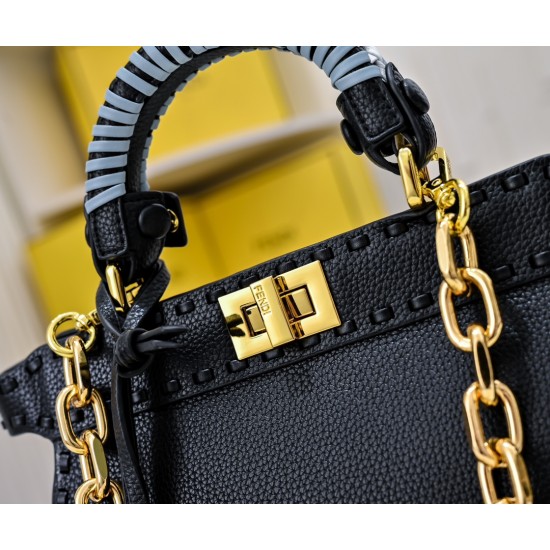 350 Model 7705 Iconic peekaboo iseeu Ideal compact handbag hand-stitched with 306 stitches in the same color and large bright thread representing traditional selleria craftsmanship in a selection of dove grey cuoio romano leather with iconic natural grain