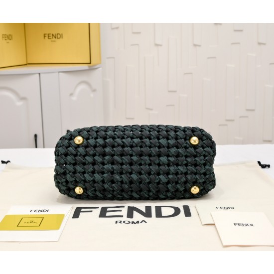 260 model 4406FI new old flower weaving kitten peekaboo is fendi the most classic a handbag on the body is super good to see the highest rate of pieces can be a variety of retro with the classic style is really the more you look the more you like comes wi