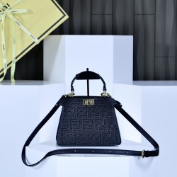 350 model 33208 the iconic peekaboo iseeu ideal compact handbag is hand stitched with 306 stitches in the same color with large bright threads representing traditional selleria craftsmanship in a selection of dove grey cuoio romano leather with signature 