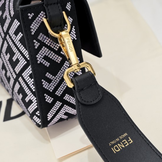 230 color clash baguette decorated with diamonds very unique shape design many fashionistas recommended long and short straps are matched inside is yellow details chic Model No. 7711 colorful hot diamonds size 28x75x14cm138F