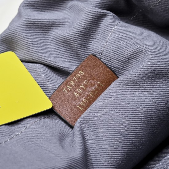 230 Model 7716 Plus Chain Plus 30 The new Mamma Baguette is coming to you The double combination of baguette and goody bag The most gentle bag on the net is not one of the soft and sticky lambskin is also too tender Both lazy and high-grade Iconic hardwar