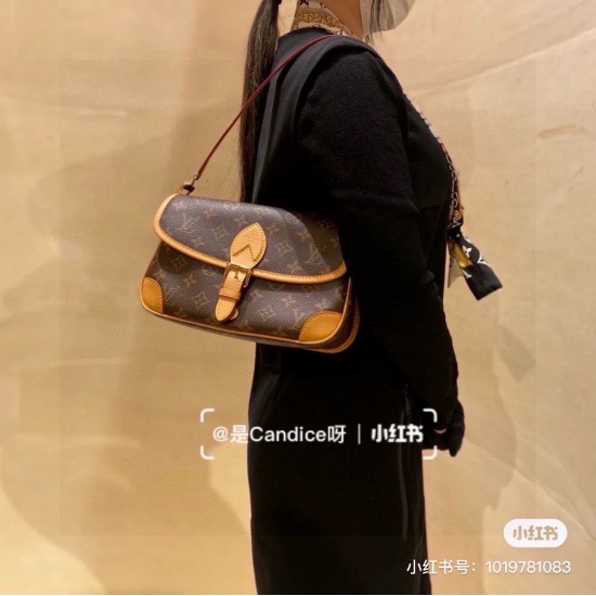 Baguette Buns that are on Fire 45985