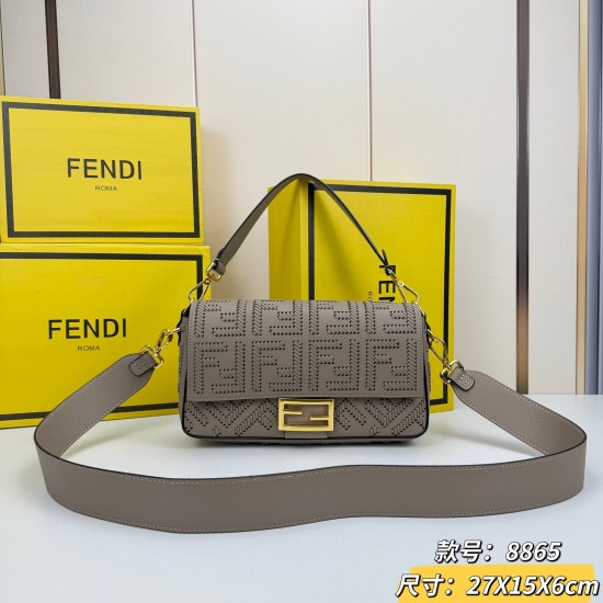 390Fendi baguette bag with 306 stitches of the same color mini bright thread hand-stitched to represent the traditional Selleria craftsmanship with the iconic natural grained calfskin leather by the use of no metal tanning process is more versatile as lon
