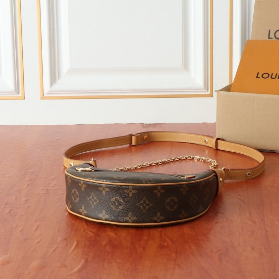 210 Original Upgraded Nicolas Ghesquire Traces his roots to the Croissant bag from the Louis Vuitton archives for the Spring 2022 collection Loop Half Moon Baguette Bag Compact shape to fit the body's rhythms Zippered front pocket with rounded LV zipper h