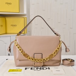 280 Model 7715 Plus chain plus $30 The new Mamma Baguette is coming to you The double combination of baguette and goody bag The most gentle bag on the net is not one of the soft and sticky lambskin is also too tender Both lazy and high-grade Iconic hardwa