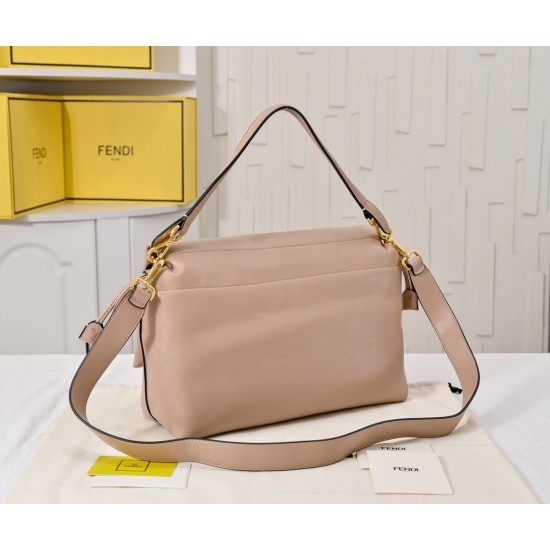 280 Model 7715 Plus chain plus $30 The new Mamma Baguette is coming to you The double combination of baguette and goody bag The most gentle bag on the net is not one of the soft and sticky lambskin is also too tender Both lazy and high-grade Iconic hardwa