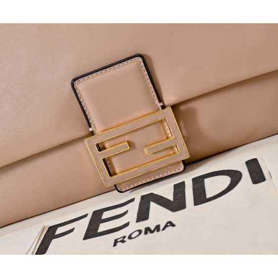 280 Model 7715 Plus chain plus $30 The new Mamma Baguette is coming to you The double combination of baguette and goody bag The most gentle bag on the net is not one of the soft and sticky lambskin is also too tender Both lazy and high-grade Iconic hardwa