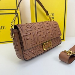 390Fendi baguette bag with 306 stitches of the same color mini bright thread hand-stitched to represent the traditional Selleria craftsmanship with the iconic natural grained calfskin leather by the use of no metal tanning process is more versatile as lon