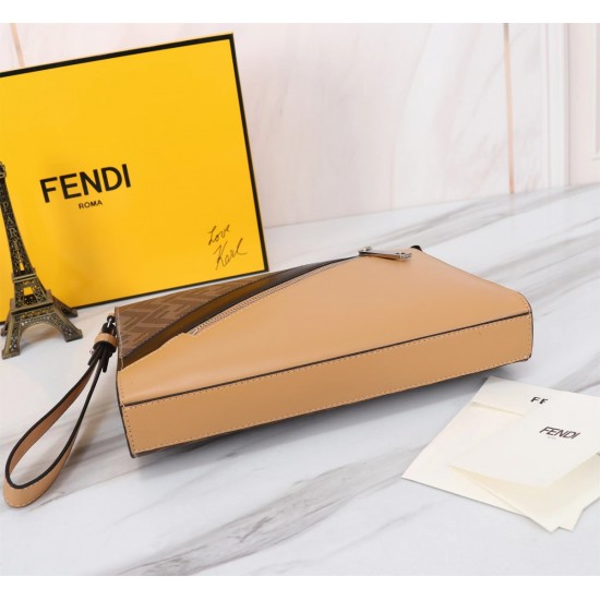 Brand FENDI Fendi style PVC black stripe men's men's bag Item No. 368568 color brown material head layer imported Napa cowhide double letters PVC size 27205FENDI upgraded version of the small monster men's men's bag made of imported head layer of Napa cow